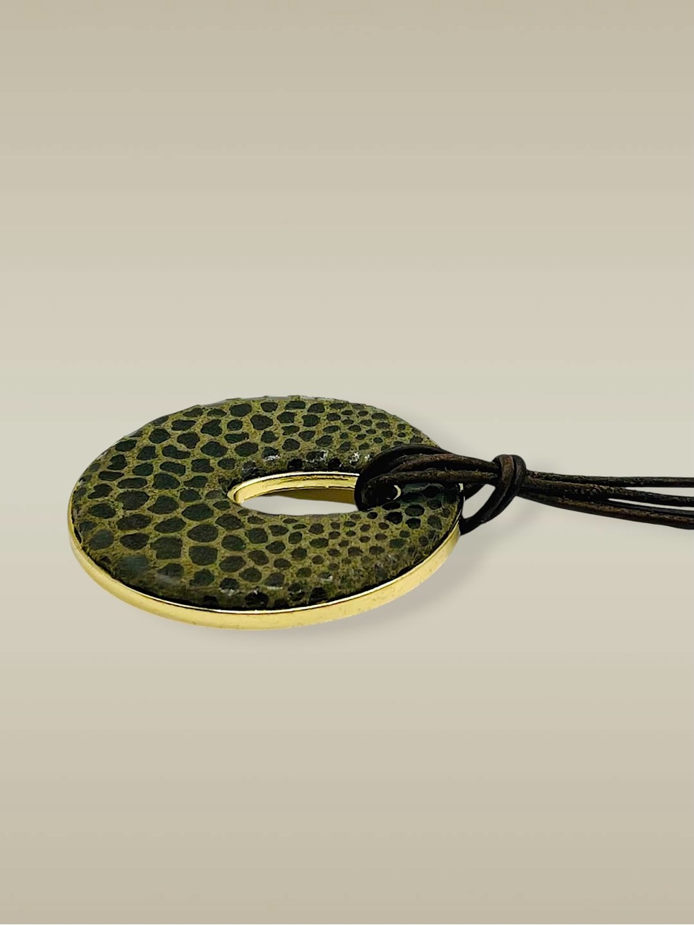 Bold Chicos Vintage Animal Print Disc Pendant Multi-Strand Cord Necklace - Picture 9 of 16